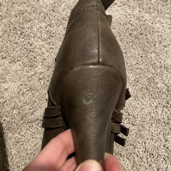 Booties - Picture 4 of 5